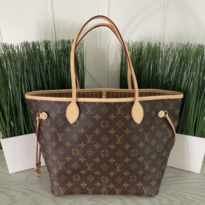 NEVERFULL MM MONOGRAM BEIGE INTERIOR NO POUCH ~BRAND NEW~ NEVER CARRIED No Date Code microchipped Comes with DustBag