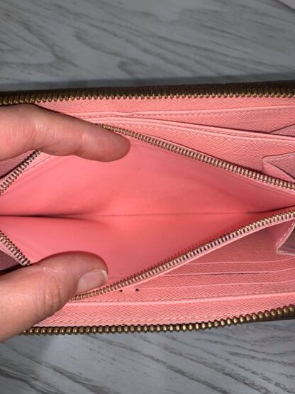 Louis Vuitton PINK JUNGLE DOTS ZIPPY WALLET MONOGRAM GI0166 ~Excellent Condition~ some marks Inside/tarnishes by zipper - Image 17
