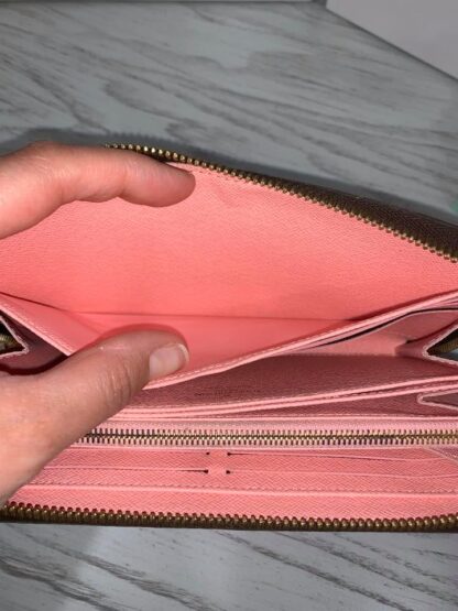 Louis Vuitton PINK JUNGLE DOTS ZIPPY WALLET MONOGRAM GI0166 ~Excellent Condition~ some marks Inside/tarnishes by zipper - Image 18