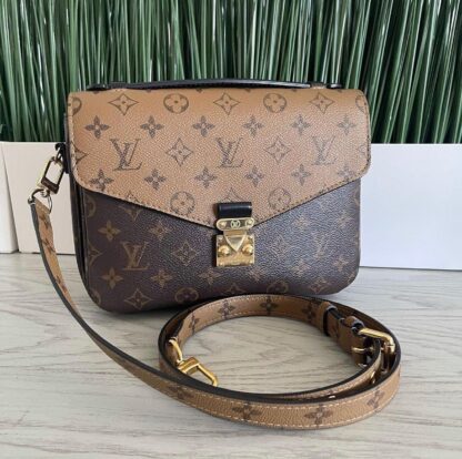 Authentic Louis Vuitton POCHETTE METIS REVERSE MONOGRAM EXCELLENT CONDITION SD2250 Comes W/DustBag hardware has protective seal - Image 2